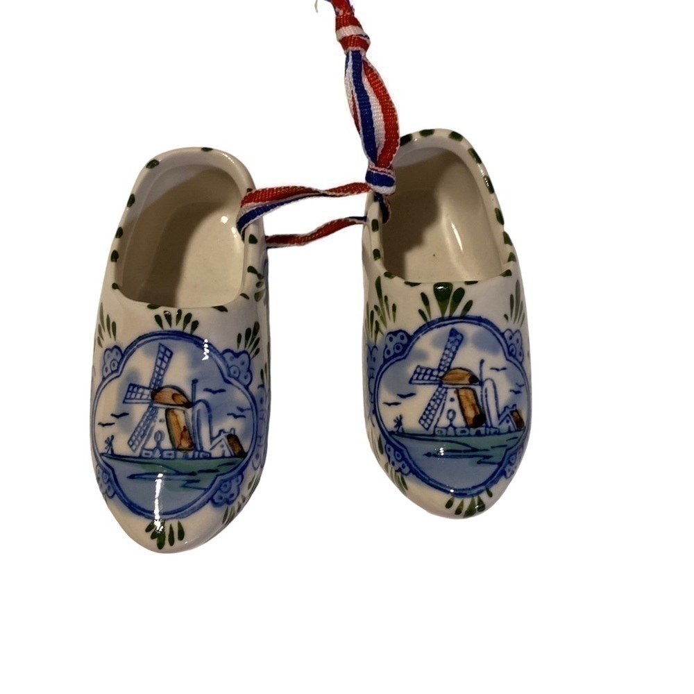 Holland hand painted ceramic clogs shoes